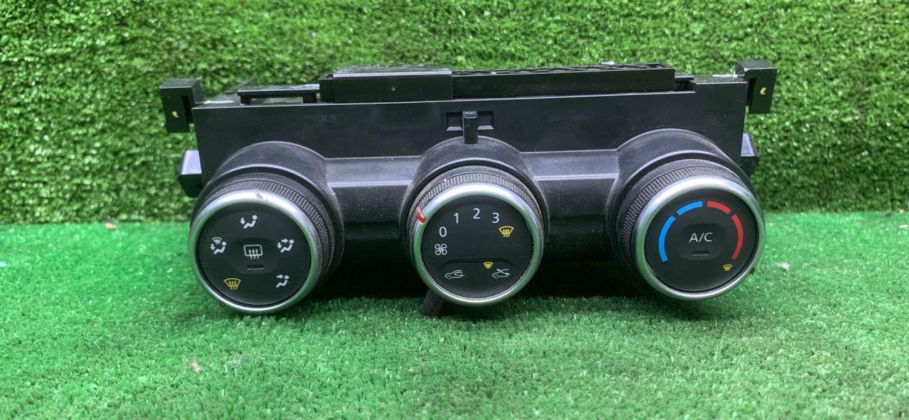 блок управления печки / климат-контроля Lada Vesta 1 поколение 2023, 1.6 л., бензин, МКПП, седан - фото №1