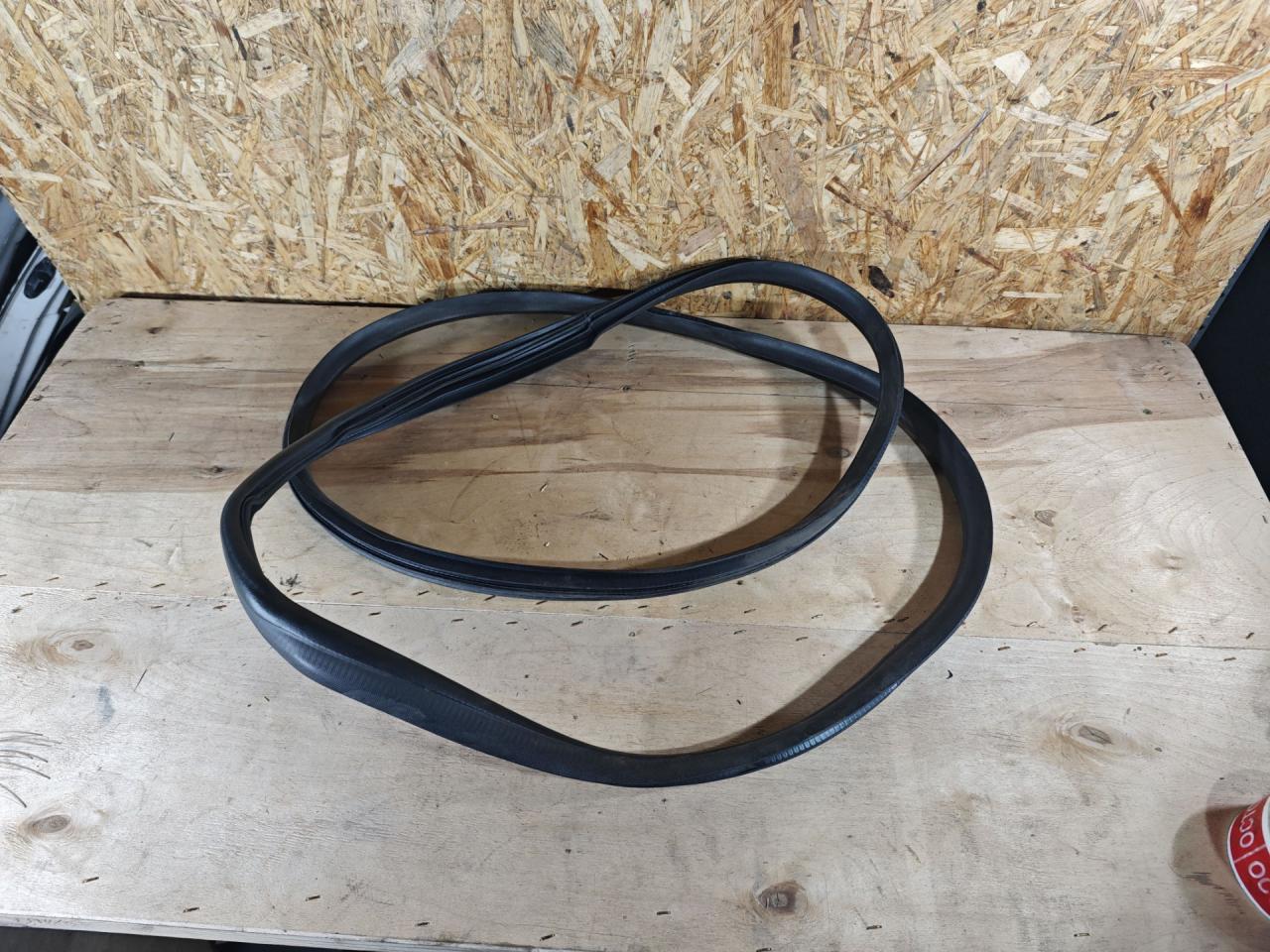 уплотнитель двери Lada Vesta 1 поколение 2023, 1.6 л., бензин, МКПП, седан - фото №1