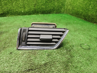 дефлектор обдува салона Skoda Octavia 3 поколение (A7) 2013, 1.8 л., бензин, МКПП, лифтбэк, 5E0819701