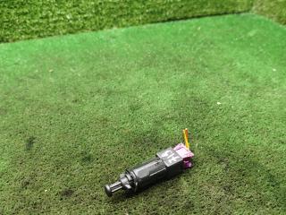 Датчик педали тормоза (лягушка) Renault Logan 1 поколение 2008, 1.6 л., бензин, МКПП, универсал