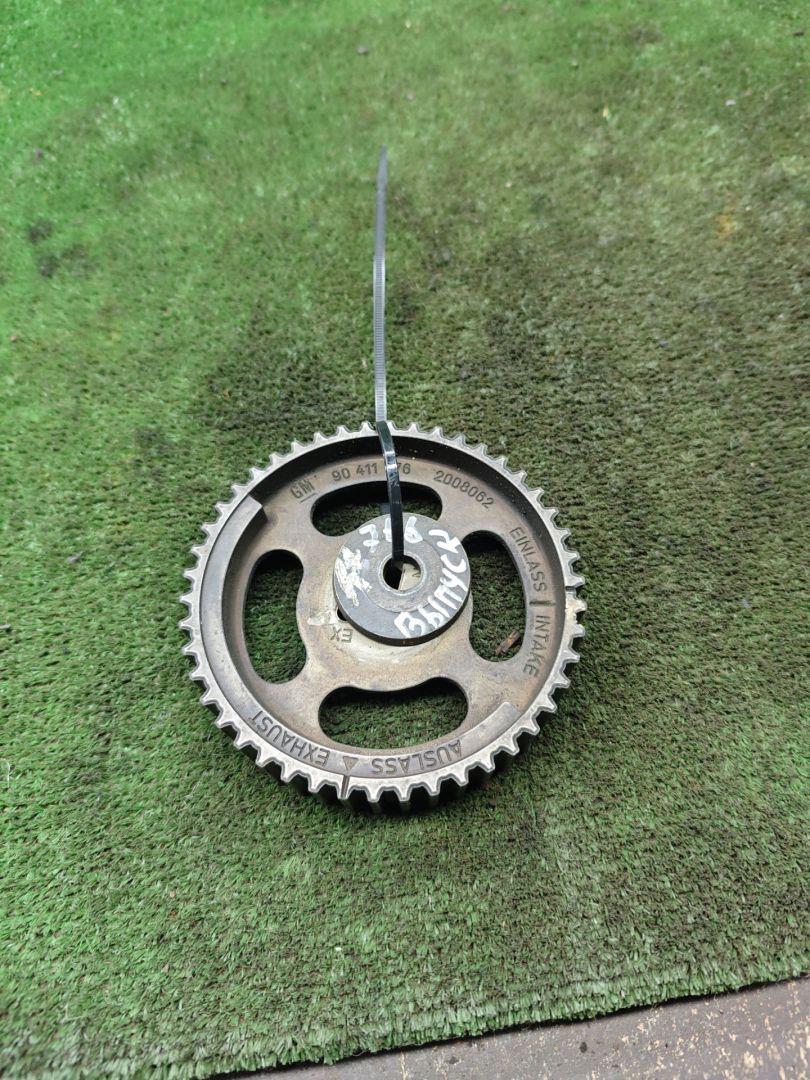 шкив распредвала Opel Sintra 1 поколение 1997, 2.2 л., X 22 XE, бензин, МКПП, минивэн, 90411776 - фото №1