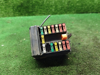 блок предохранителей Citroen Xantia 1 поколение [рестайлинг] 2000, 1.8 л., бензин, МКПП, хетчбэк 5 дв.