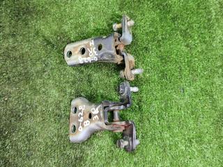 петля двери Mitsubishi Space Wagon 3 поколение (Typ N50) 2000, 2.4 л., GDi, бензин, МКПП, минивэн