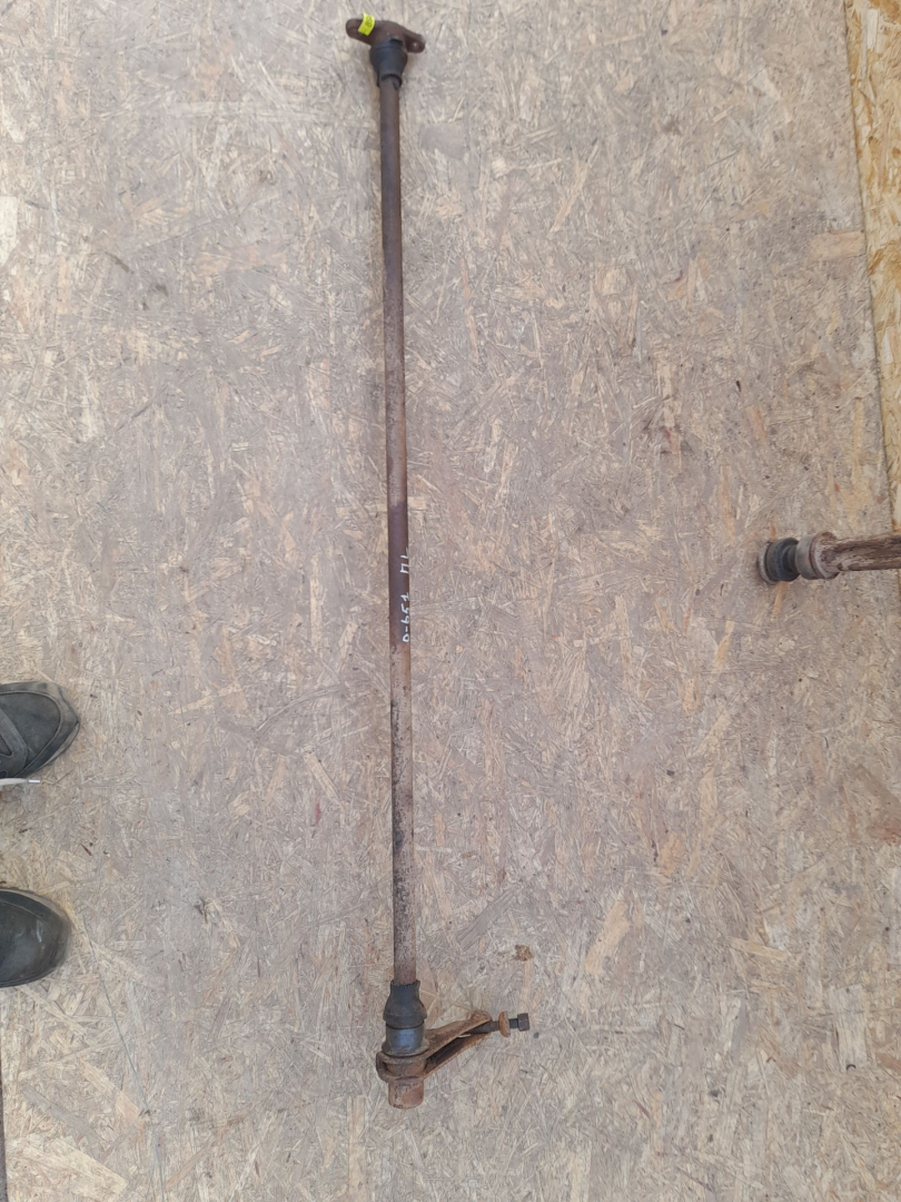 торсион подвески Hyundai Galloper 2 поколение 2000, 2.5 л., дизель, МКПП, внедорожник 3 дв. - фото №1