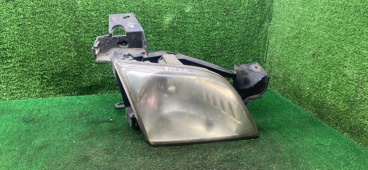 фара правая Opel Sintra 1 поколение 1997, 2.2 л., бензин, МКПП, минивэн - фото №1