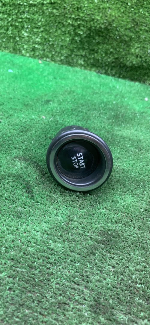 кнопка запуска двигателя Lada Vesta 1 поколение 2023, 1.6 л., бензин, МКПП, седан, 8450041087 - фото №1