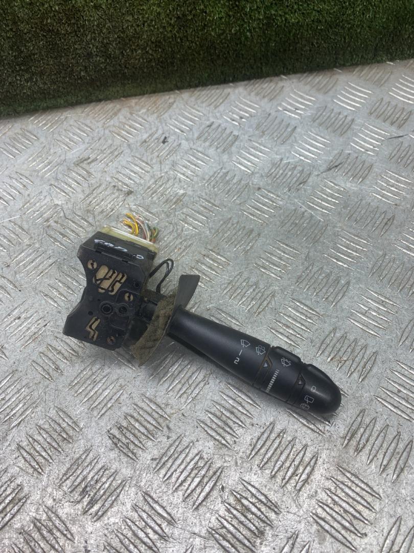 переключатель дворников Renault Laguna 1 поколение 1997, 1.8 л., бензин, МКПП, хетчбэк 5 дв. - фото №1