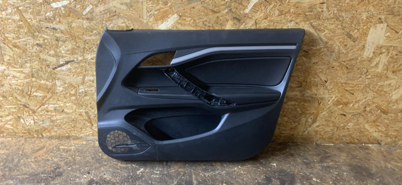 обшивка двери передняя правая Lada Vesta 1 поколение 2020, 1.6 л., бензин, МКПП, седан - фото №1