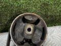 подушка крепления двигателя Volkswagen Golf 2 поколение 1990, 1.6 л., дизель, МКПП, хетчбэк 3 дв. - фото №3