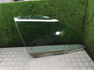 стекло двери передней правой Citroen Xsara 1 поколение 1998, 1.8 л., бензин, МКПП, хетчбэк 5 дв.