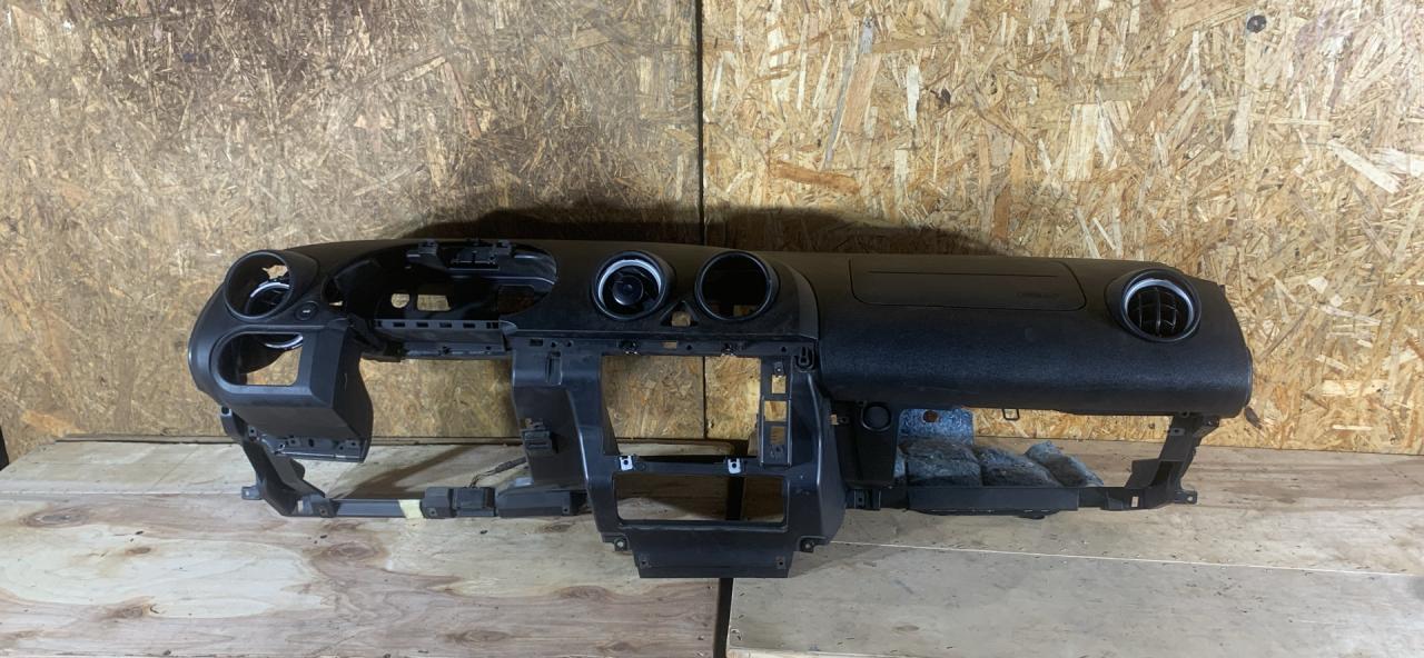 панель передняя салона (торпедо) Lada XRAY 1 поколение 2019, 1.6 л., бензин, МКПП, внедорожник 5 дв. - фото №1