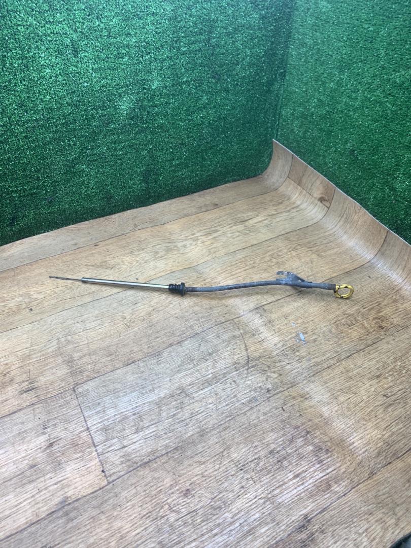 щуп двигателя Lada Vesta 1 поколение 2020, 1.6 л., бензин, МКПП, хетчбэк 5 дв. - фото №1