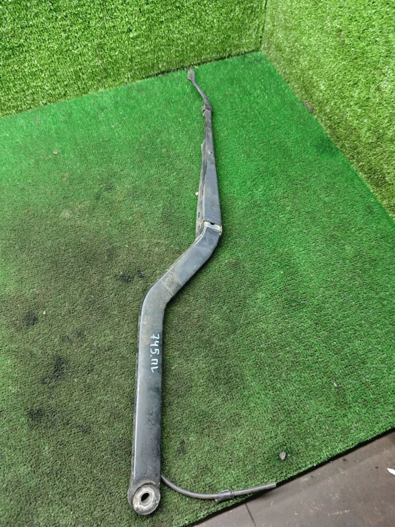 щеткодержатель (поводок стеклоочистителя, дворник) Opel Sintra 1 поколение 1998, 2.2 л., Y 22 DTH, дизель, МКПП, минивэн - фото №1