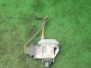 активатор (привод) замка двери задней правой Volkswagen Passat B4 1995, 2.0 л., бензин, МКПП, универсал