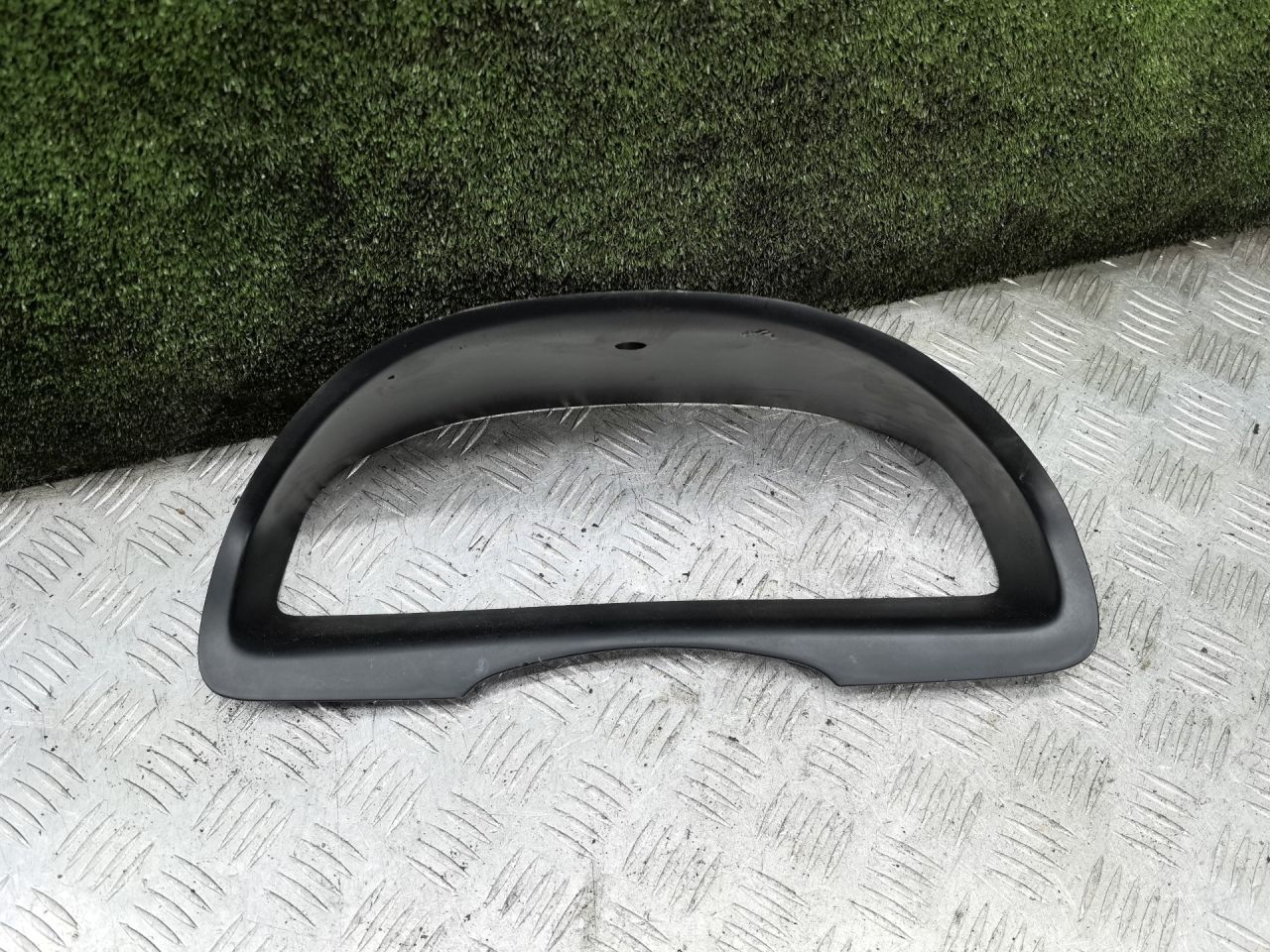 рамка панели приборов Toyota Picnic 1 поколение XM10 1999, 2.2 л., 3C-TE, дизель, МКПП, минивэн - фото №1