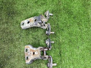 петля двери Mitsubishi Space Wagon 3 поколение (Typ N50) 2000, 2.4 л., GDi, бензин, МКПП, минивэн