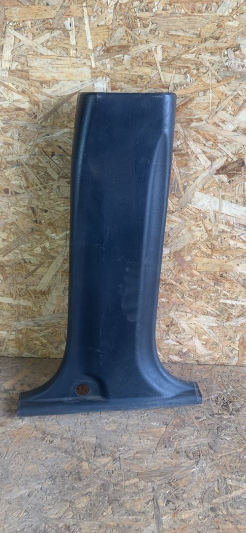 обшивка стойки центральной правой Great Wall Hover 1 поколение 2008, 2.4 л., бензин, МКПП, внедорожник 5 дв. - фото №1