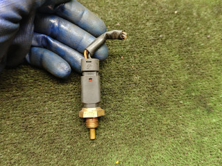 датчик температуры охлаждающей жидкости Renault Logan 1 поколение 2006, 1.4 л., бензин, МКПП, седан, 0604009SX