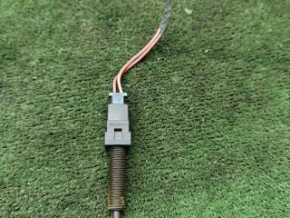 Датчик педали тормоза (лягушка) Audi 80 B2 1984, 1.6 л., бензин, МКПП, седан