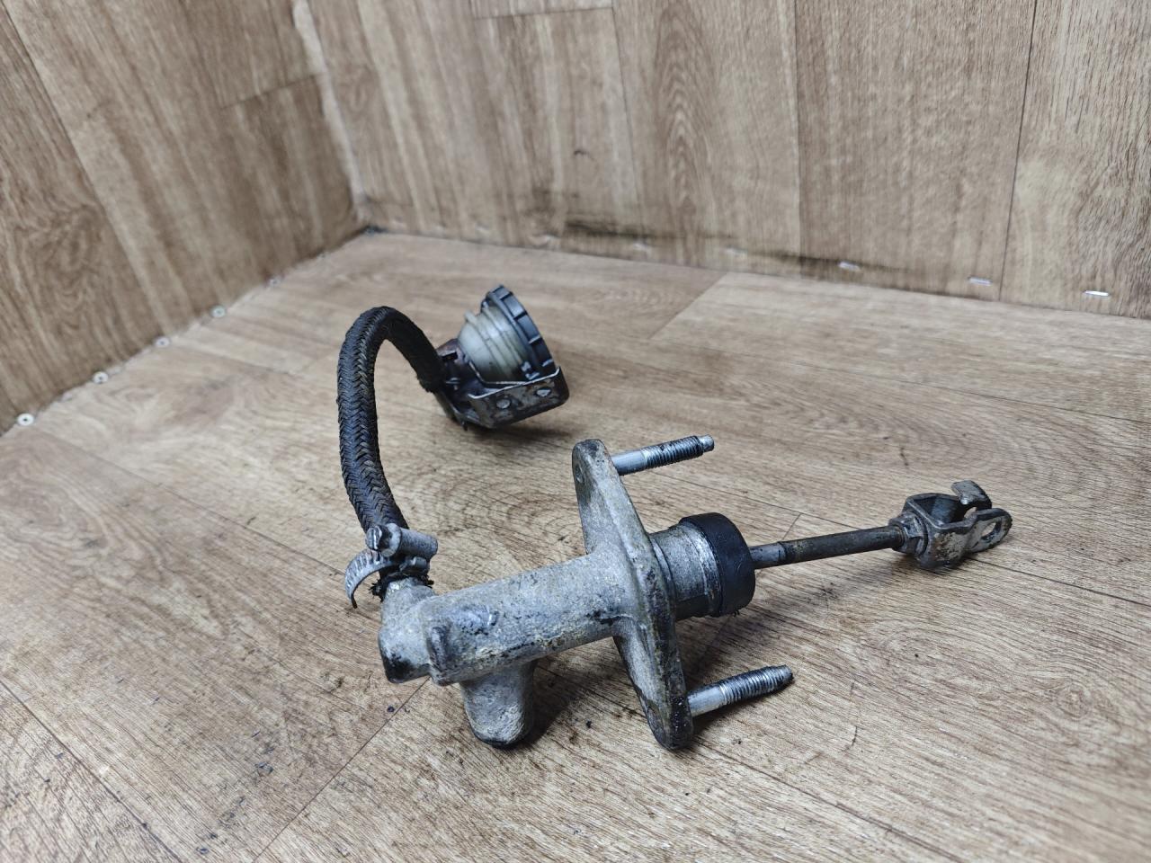 цилиндр сцепления главный Rover 600 Series 1 поколение 1998, 1.8 л., бензин, МКПП, седан - фото №1