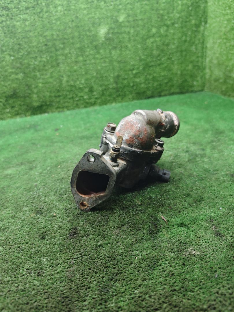 корпус термостата Great Wall Hover 1 поколение 2008, 2.4 л., бензин, МКПП, внедорожник 5 дв. - фото №1