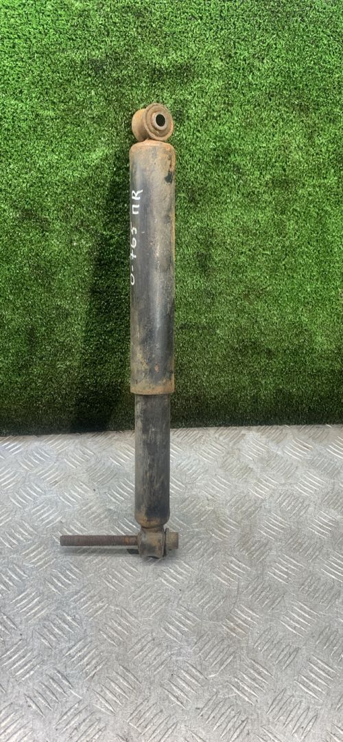 амортизатор передний Mercedes-Benz T1 207-210D W601 1990, 2.3 л., дизель, МКПП, микроавтобус - фото №1