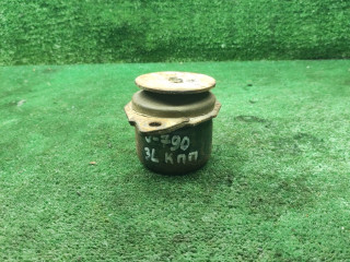 подушка крепления двигателя Volkswagen Passat B3 1990, 1.8 л., mono, бензин, МКПП, седан