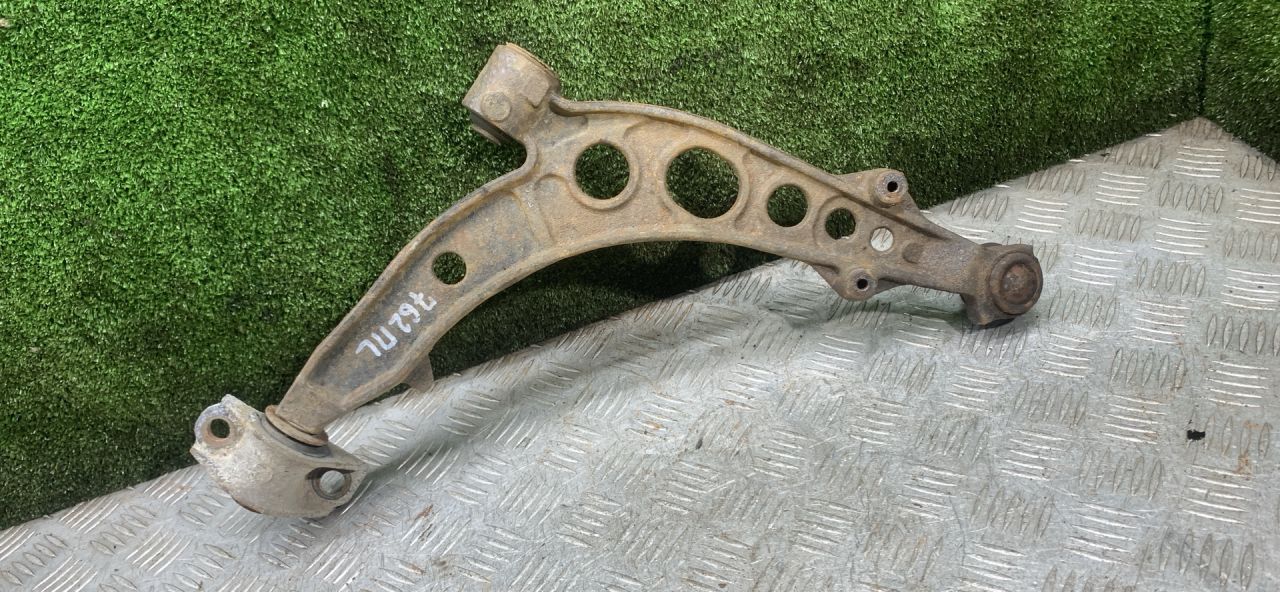 рычаг передний левый Fiat Punto 1 поколение 1995, 1.2 л., бензин, МКПП, хетчбэк 5 дв. - фото №1