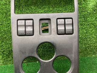 рамка под магнитолу Renault Logan 1 поколение 2006, 1.4 л., бензин, МКПП, седан