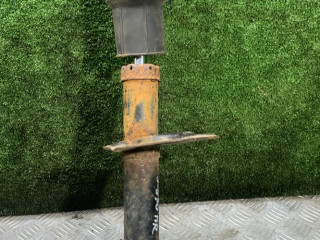 амортизатор передний правый Fiat Punto 2 поколение 2000, 1.2 л., бензин, МКПП, хетчбэк 5 дв.