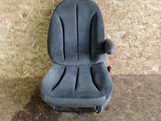 сиденье переднее Chrysler Voyager 4 поколение 2002, 2.4 л., бензин, МКПП, минивэн