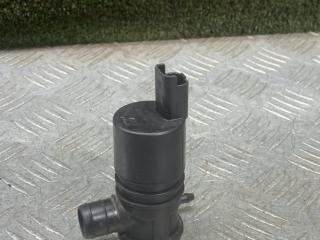 насос (моторчик) омывателя стекла Lada Vesta 1 поколение 2020, 1.6 л., бензин, МКПП, хетчбэк 5 дв., 8450008573