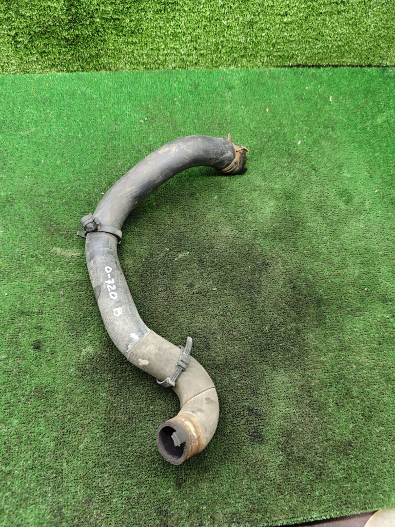 патрубок радиатора Citroen Xantia 1 поколение 1998, 1.9 л., D, дизель, МКПП, хетчбэк 5 дв. - фото №1