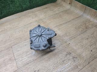 насос вакуумный Toyota Avensis 1 поколение (T220) 1999, 2.0 л., дизель, МКПП, хетчбэк 5 дв.