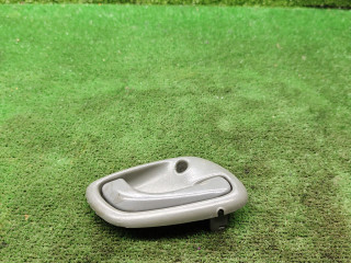 ручка внутренняя передняя правая Suzuki Baleno 1 поколение 1997, 1.6 л., бензин, МКПП, универсал