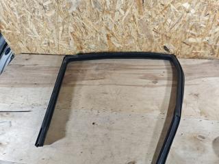 Уплотнитель стекла Renault Duster 1 поколение [рестайлинг] 2017, 2.0 л., бензин, МКПП, внедорожник 5 дв., полный привод