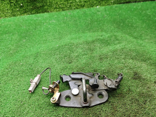 замок багажника Toyota Corolla 7 поколение (E100) 1995, 1.6 л., 4A-FE, бензин, МКПП, хетчбэк 3 дв.