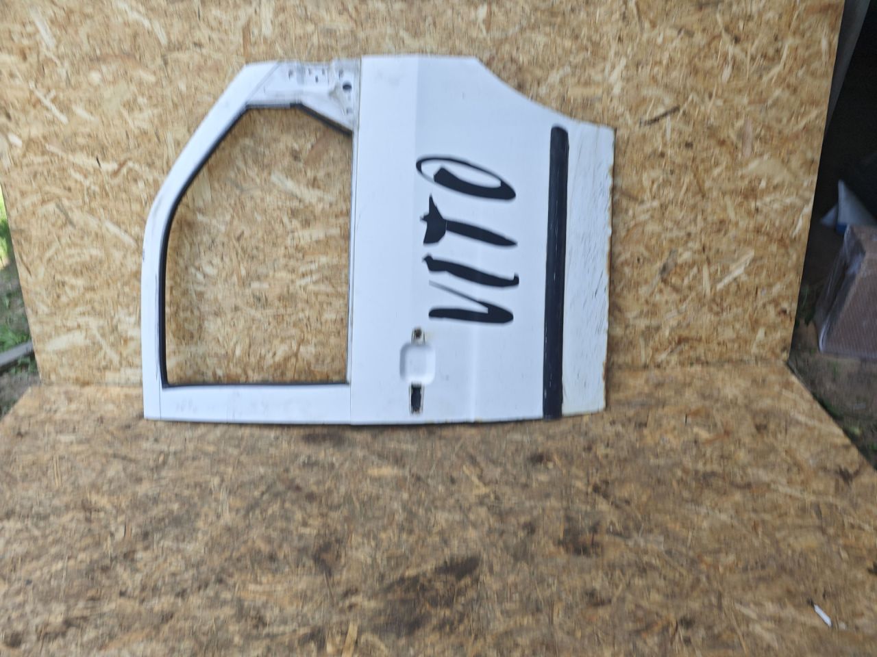 дверь передняя правая Mercedes-Benz Vito W638 2002, 2.2 л., CDi, дизель, МКПП, микроавтобус - фото №1