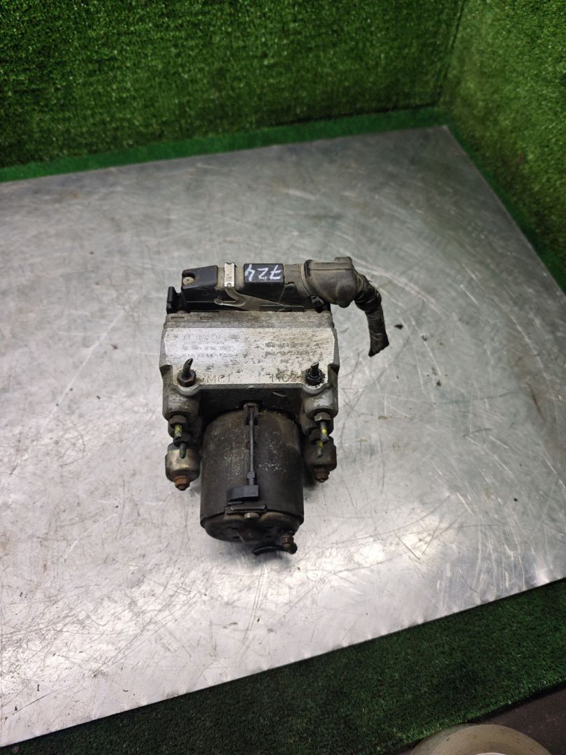 блок ABS Rover 200 Series 3 поколение 1997, 1.4 л., бензин, МКПП, хетчбэк 5 дв., 0265216033, 138766011650 - фото №1