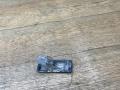 подсветка номера Renault Duster 1 поколение 2014, 2.0 л., F4R 400, бензин, МКПП, внедорожник 5 дв., полный привод, 8200013577G - фото №2