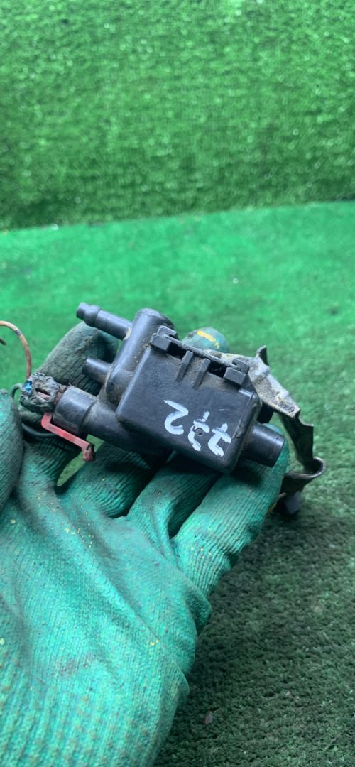 электромагнитный клапан Opel Sintra 1 поколение 1997, 2.2 л., бензин, МКПП, минивэн - фото №1