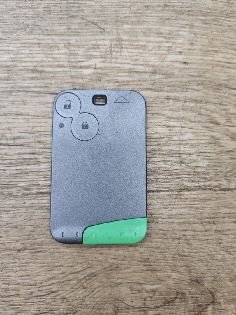 ключ-карта Renault Laguna 2 поколение 2002, 1.9 л., дизель, МКПП, хетчбэк 5 дв. - фото №1