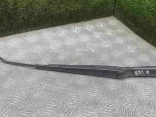 щеткодержатель (поводок стеклоочистителя, дворник) Toyota Avensis 1 поколение (T220) [рестайлинг] 2001, 2.0 л., дизель, МКПП, универсал