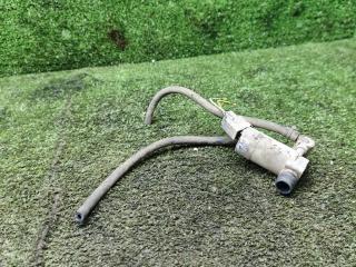 насос (моторчик) омывателя стекла Ford Mondeo 3 поколение 2002, 2.0 л., дизель, АКПП, хетчбэк 5 дв.