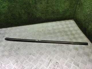 молдинг стекла Mercedes-Benz E-Класс W210/S210 [рестайлинг] 2001, 2.7 л., дизель, МКПП, седан