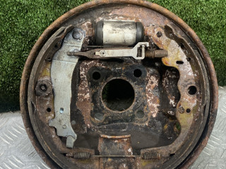 защитный кожух тормозного механизма Renault Logan 1 поколение 2008, 1.6 л., бензин, МКПП, универсал