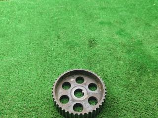 шестерня балансирного вала Volkswagen Passat B4 1995, 2.0 л., бензин, МКПП, 027109111G