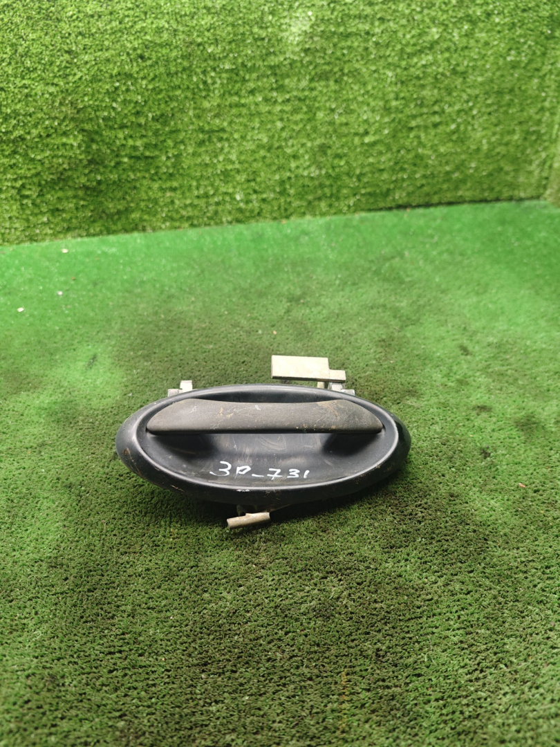 ручка наружная задняя правая Saab 9-3 1 поколение 2002, 2.0 л., бензин, МКПП, хетчбэк 5 дв. - фото №1