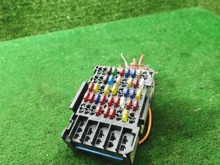 блок предохранителей Opel Sintra 1 поколение 1997, 2.2 л., X 22 XE, бензин, МКПП, минивэн