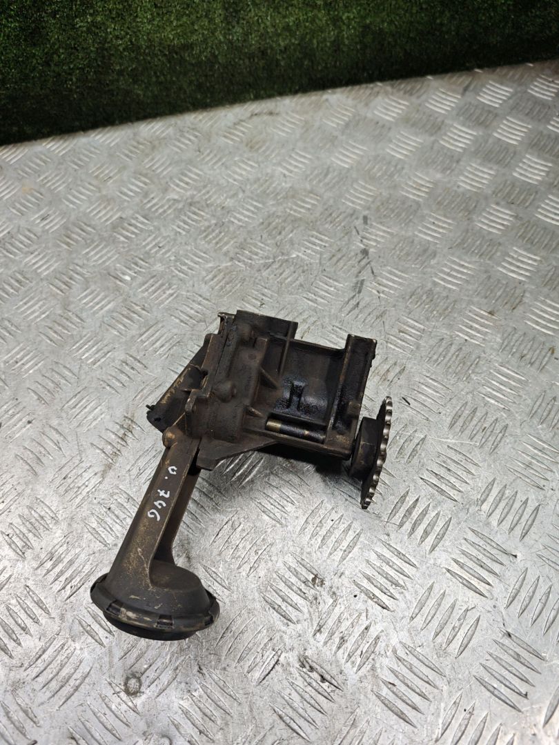 насос масляный Renault Scenic 1 поколение 1998, 1.6 л., бензин, МКПП, минивэн, 7700600122 - фото №1